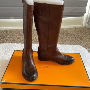 Tall riding boots 16 inches tall